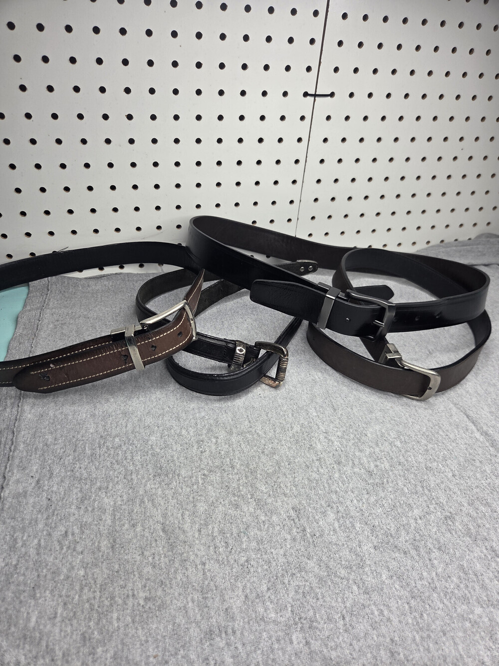 Lot of 4 Mens Leather Belts Black Brown Genuine and Bonded Sizes 32-36